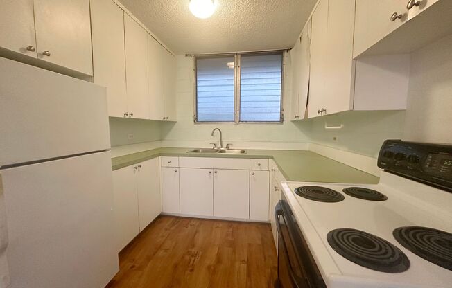 1 bed, 1 bath, $1,595, Unit 308