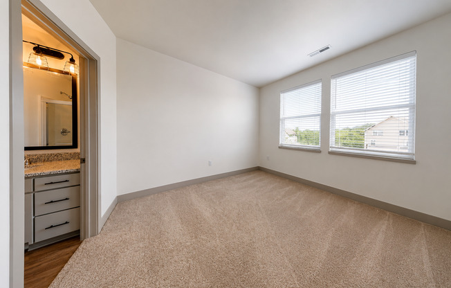 2 beds, 2.5 baths, 1,324 sqft, $1,899, Unit 8435BP