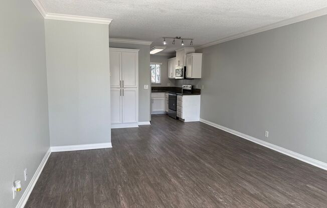 2 beds, 1 bath, 850 sqft, $2,480, Unit 785K