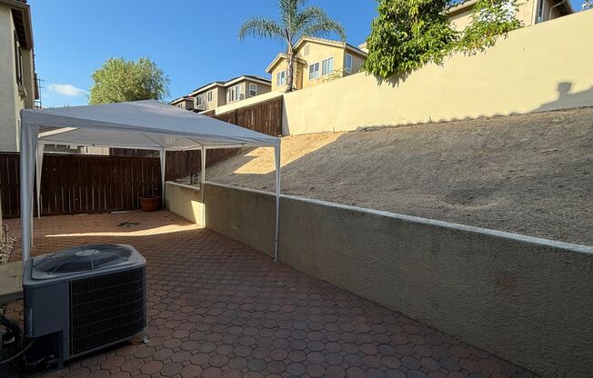 3 bedrooms townhome in beautiful Chula Vista.