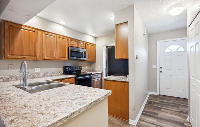 3 beds, 2 baths, $2,295, Unit Unit D