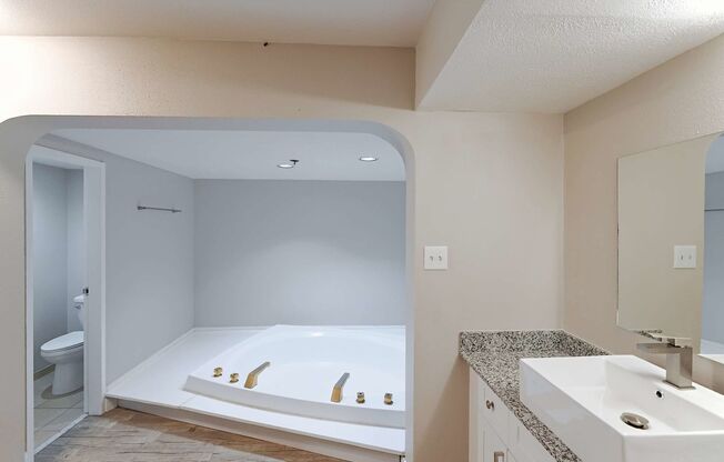 1 bed, 1.5 baths, 578 sqft, $1,450, Unit 1146 (1040)