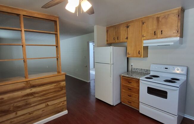 2 beds, 1 bath, 850 sqft, $1,695, Unit 4554