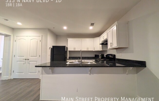 1 bed, 1 bath, 600 sqft, $1,150