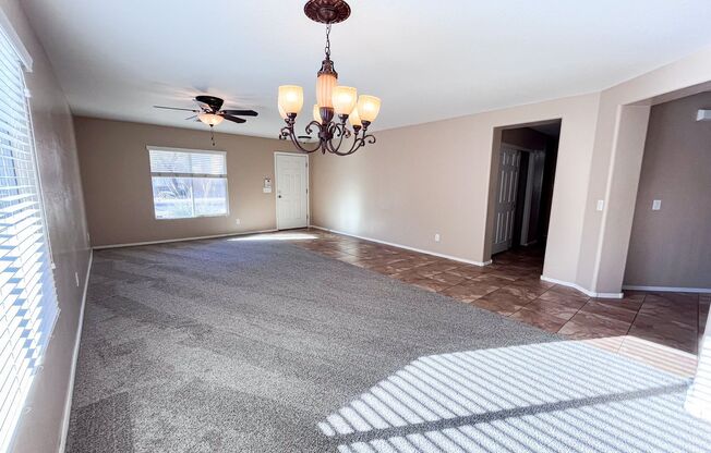 Massive 5 Bedroom Single Family Home in San Tan Valley!