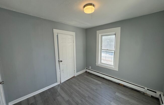 2 beds, 1 bath, $1,500, Unit 2nd Floor