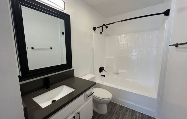 1 bed, 1 bath, 700 sqft, $1,998, Unit 107