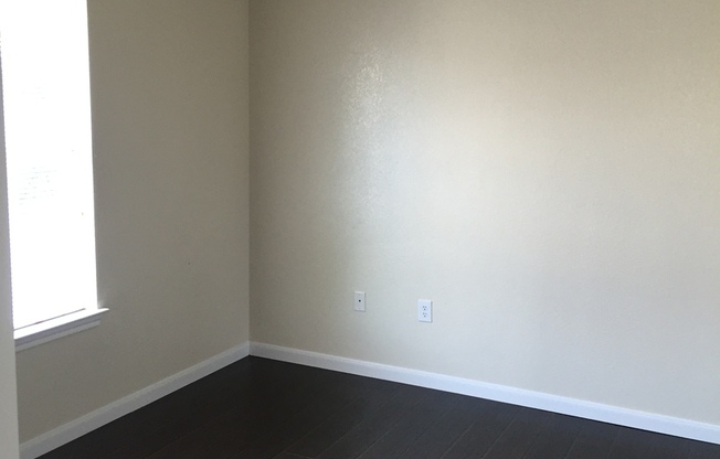 3 beds, 2 baths, $2,100