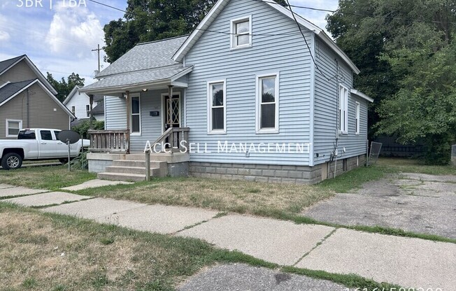 1745 LAFAYETTE NE