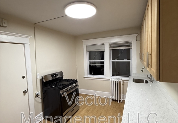 173 ELM ST