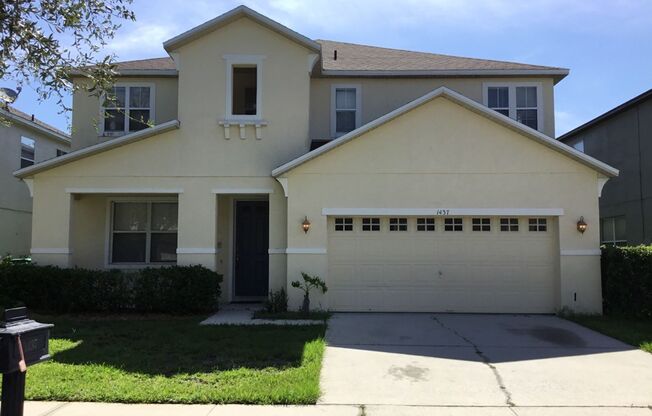 5 beds, 3 baths, $2,995