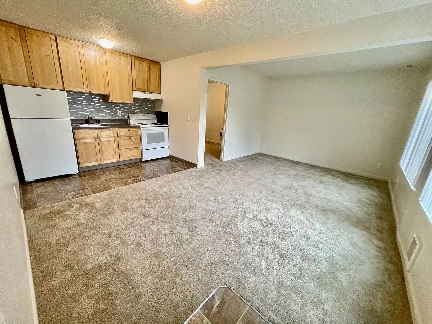 Close-in SE Hawthorne Neighborhood Plex