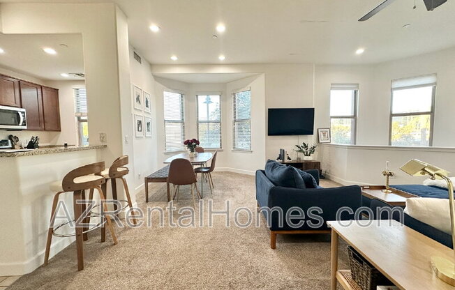 505 W 6 ST