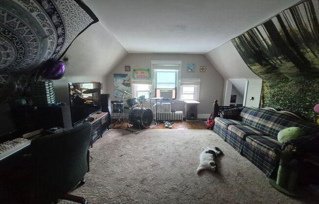 2652 Bryant Ave S