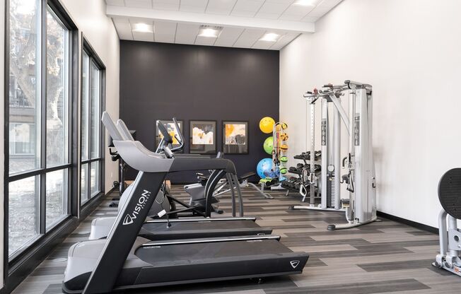 2 beds, 1.5 baths, 976 sqft, $1,525, Unit 9975-101