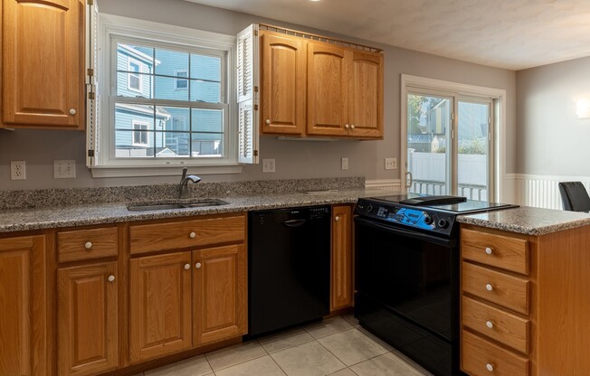 121 HIBISCUS AVE