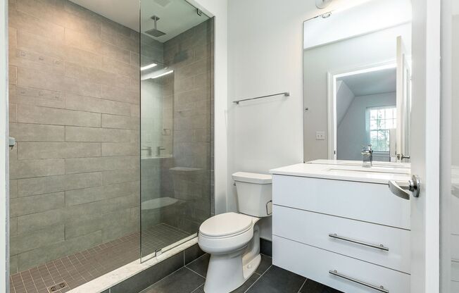 2 beds, 2 baths, 975 sqft, $2,316, Unit PH-03