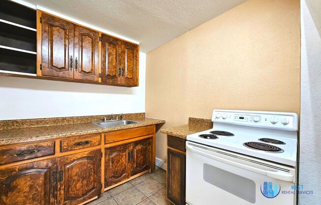 2 beds, 1 bath, $1,350