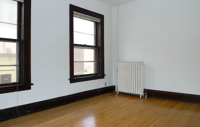 1 bed, 1 bath, 410 sqft, $865, Unit 21 - 10