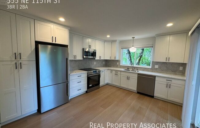555 NE 115 ST