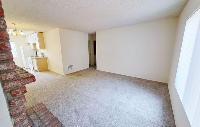 *OPEN HOUSE: 9/20 1:30-2:30PM* Remodeled 2BR in Pacific Beach with Private Garage