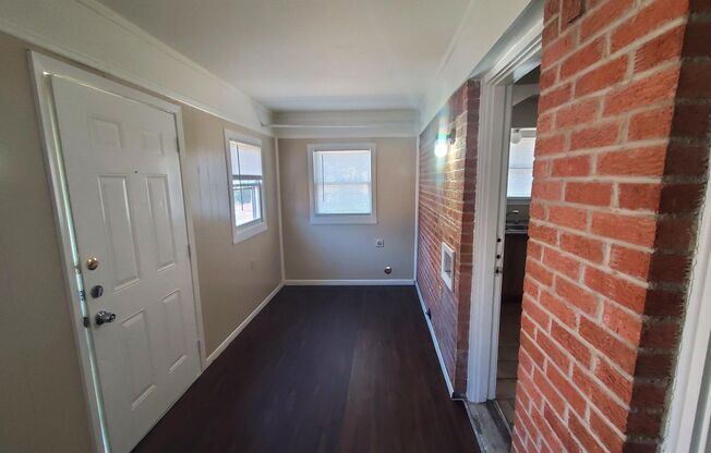 3 beds, 1 bath, $1,550