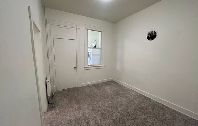 Charming 1 Bedroom Apartment in the Heart of Salt Lake City!