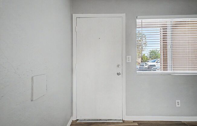 2 beds, 1 bath, 500 sqft, $925, Unit 102