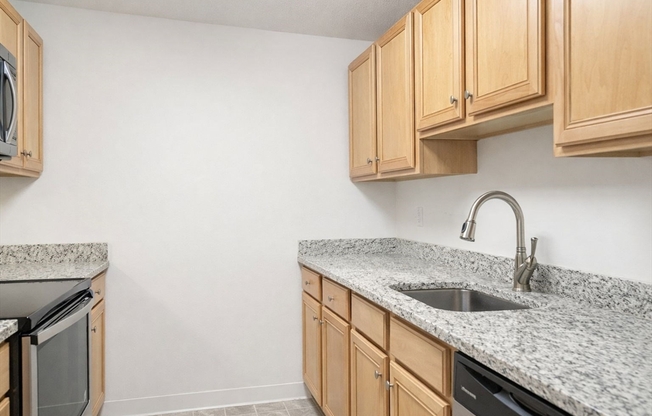 2 beds, 1 bath, 802 sqft, $2,650, Unit 3409