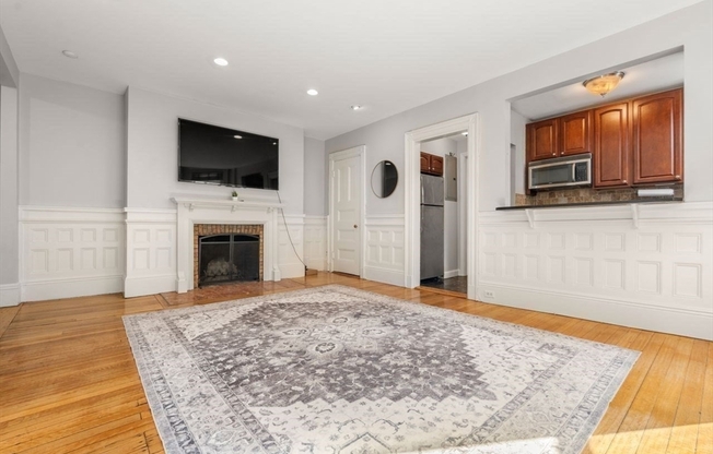 1 bed, 1 bath, 689 sqft, $3,250, Unit 6D