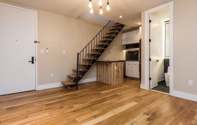 595 MYRTLE AVE