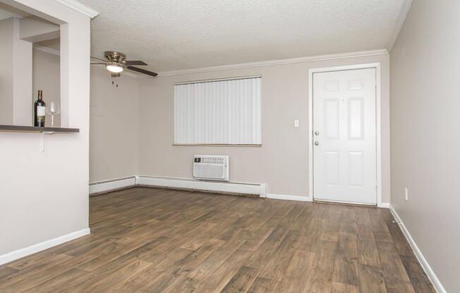 1 bed, 1 bath, 551 sqft, $1,349