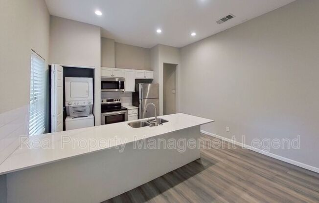 5125 EASTSIDE AVE