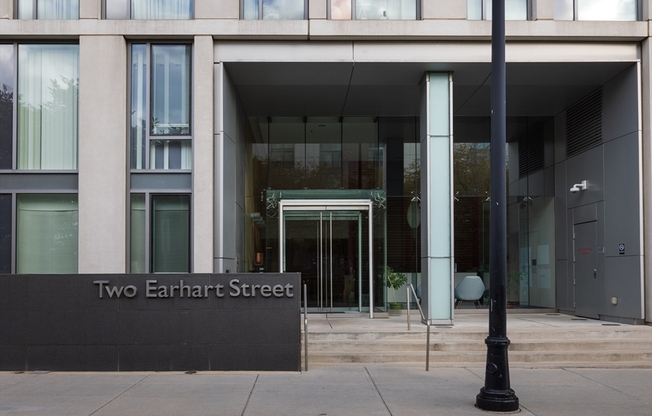 1 bed, 1 bath, 800 sqft, $3,600, Unit 402