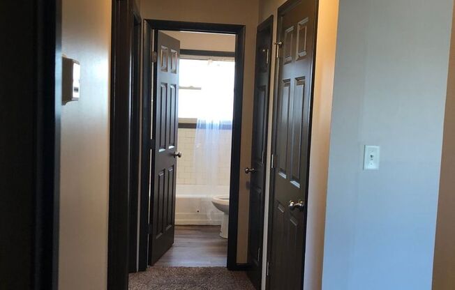 3 beds, 1 bath, 1,101 sqft, $1,800, Unit #4