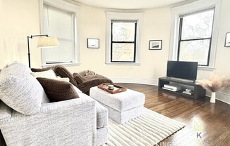 1963 Commonwealth Ave 2