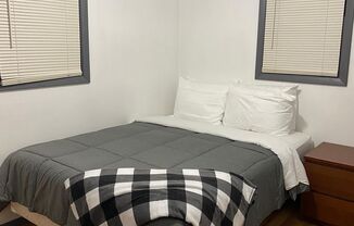 3 beds, 1 bath, , $1,900