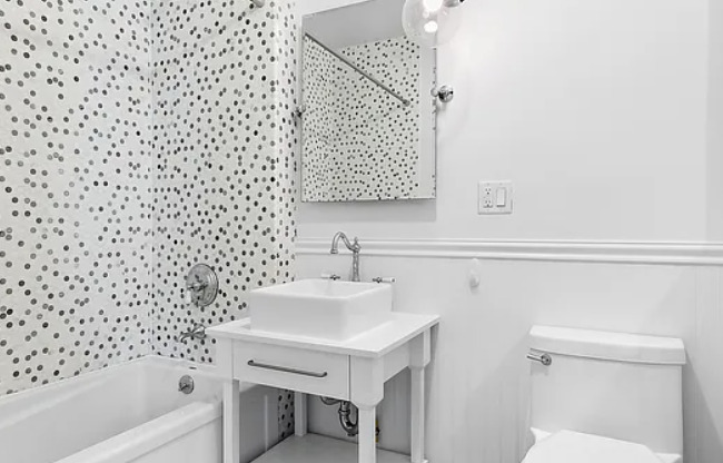 1 bed, 1 bath, $3,270, Unit 407