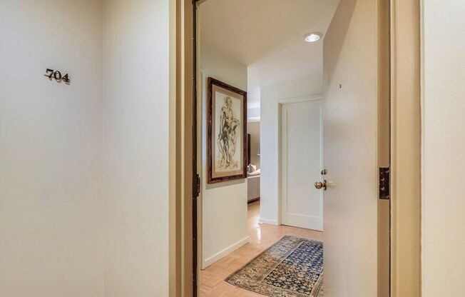 Spacious condo at the iconic Watermark Towers