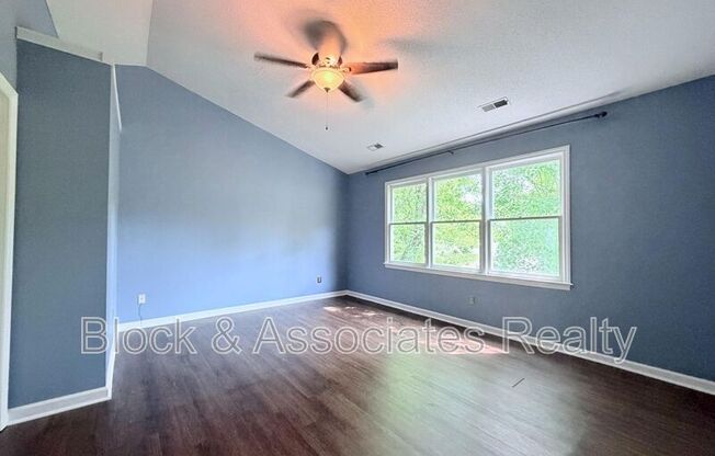100 DRYWOOD PL
