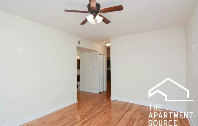 1103 W Wellington Ave