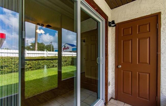 2 beds, 2 baths, 864 sqft, $1,500