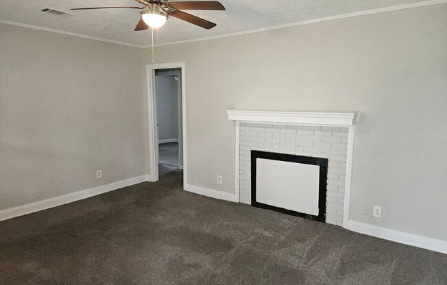 Marietta Craftsman Duplex/Walk to Square