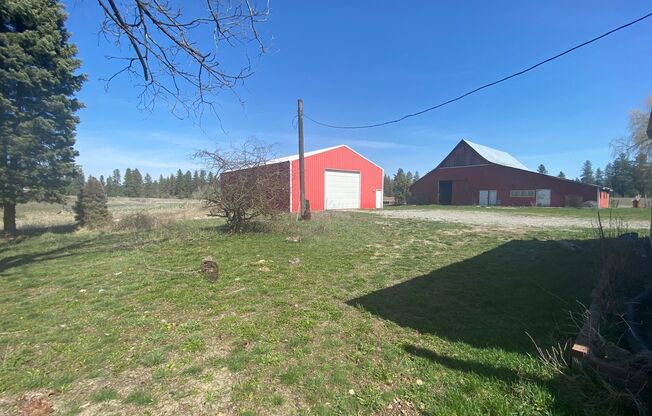 3 bed house plus studio apartment/ shop and barn on horse property with almost 20 acres-Deer Park