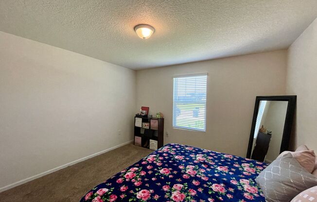 3 beds, 2 baths, $1,950