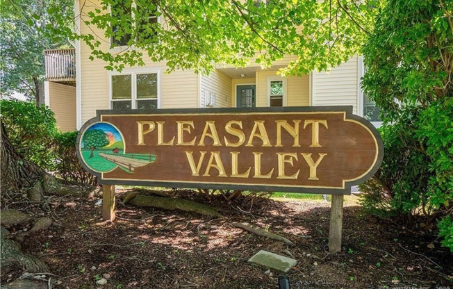 949 PLEASANT VLY RD