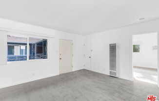 4921 COLDWATER CYN AVE