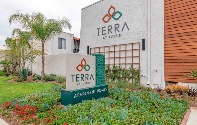 1 bed, 1 bath, 750 sqft, $2,225, Unit 012