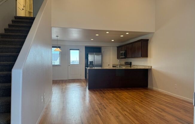 Fully Upgraded Executive Home For Lease