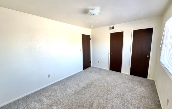 2 beds, 1 bath, 745 sqft, $1,100, Unit 700-5